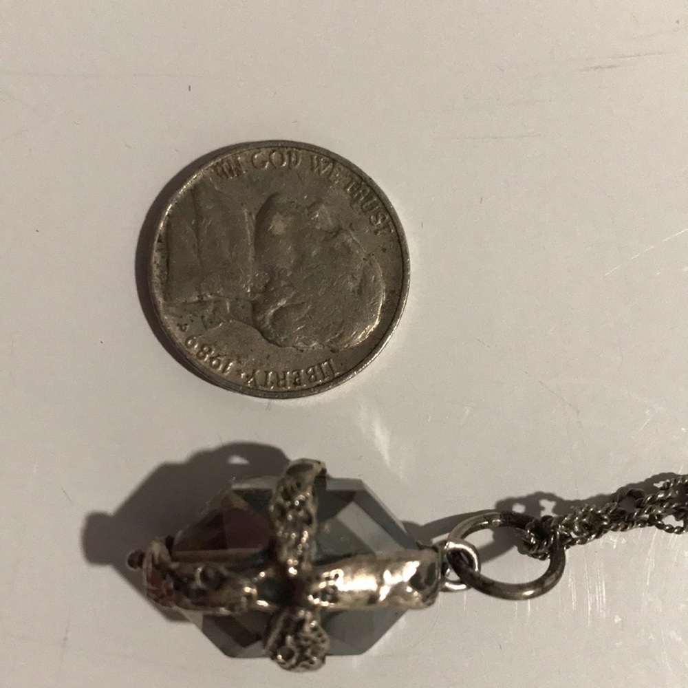 Waxing poetic crystal with cross pendant and chain - Picture 2 of 8